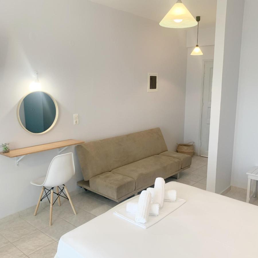 Ilias Apartments Finikounta Exterior photo