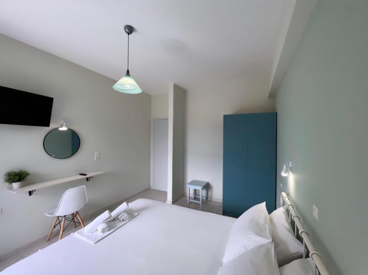 Ilias Apartments Finikounta Exterior photo